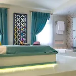 Marge Boutique Çeşme