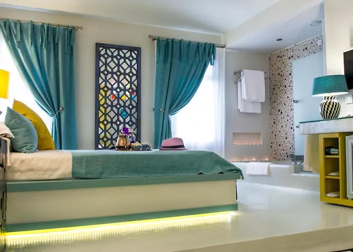 Marge Boutique Çeşme