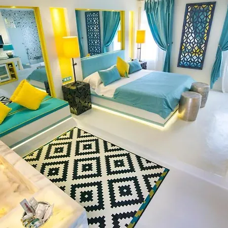 Marge Adult Only 12 3* Cesme