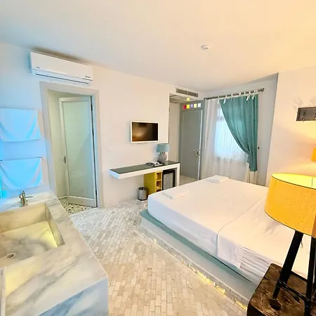 Marge Adult Only 12 Hotel